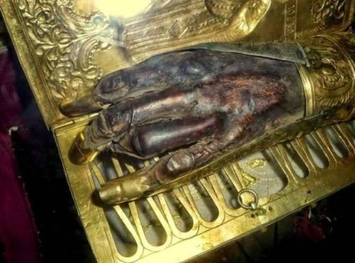 ΥΠΟΔΟΧΗ ΤΙΜΙΑΣ ΧΕΙΡΟΣ ΑΓ. ΧΑΡΑΛΑΜΠΟΥΣ ΣΤΗ ΦΑΝΕΡΩΜΕΝΗ